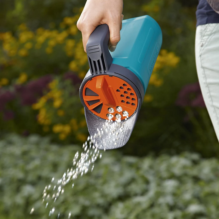 Gardena Lawn Hand held spreader 1.2L